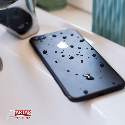گوشی ابخورده ایفون1