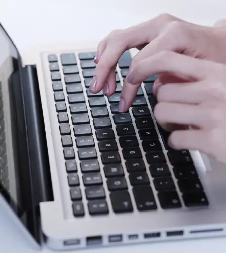 استفاده طولانی مدت و بیش از حد از لپ تاپ