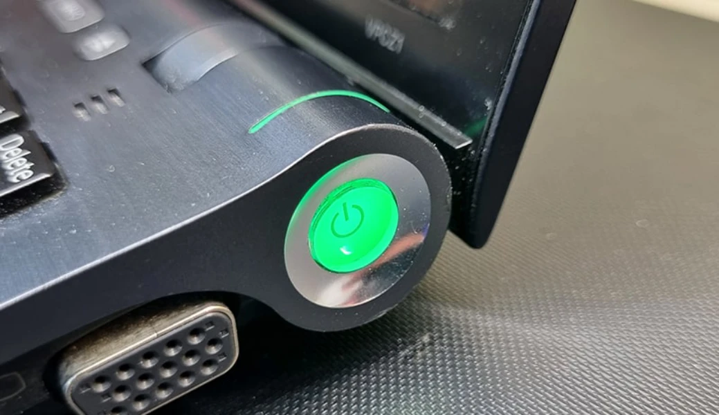 مشکل دکمه پاور لپ تاپ