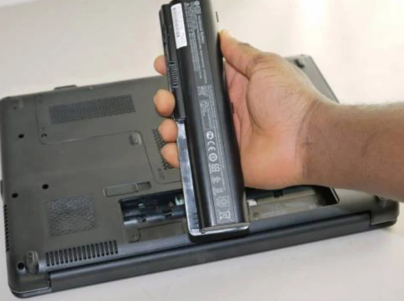 بررسی باتری لپ تاپ