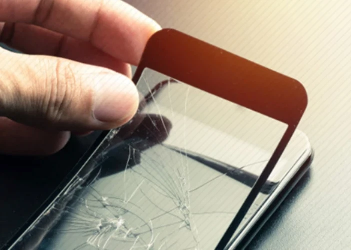 آیا امکان تعمیر صفحه شکسته وجود دارد؟-bartar-repairer.com