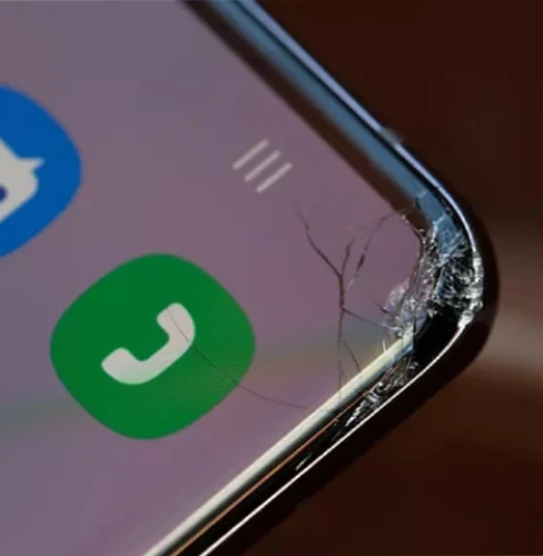 برتر سرویس - آیا همیشه نیاز به تعویض ال سی دی است؟